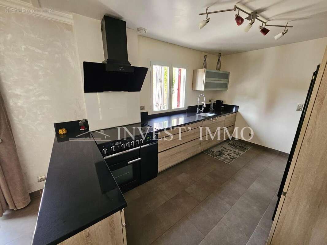 tempImagejSUnwm - Maison à CINQUEUX