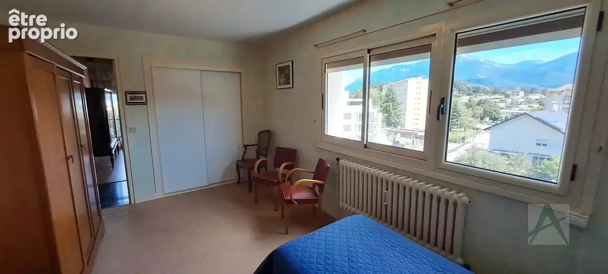 CHAMBERY - T4 avec vue dégagée et balcon - photo 12