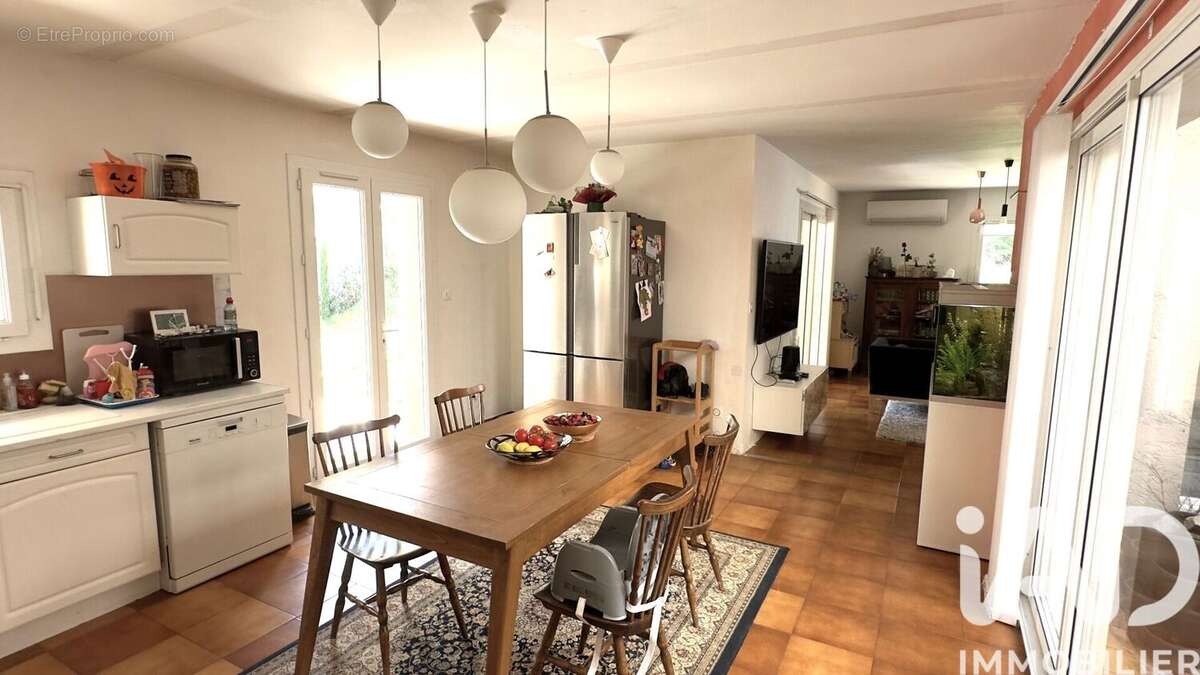 Photo 8 - Maison à SOLLIES-TOUCAS