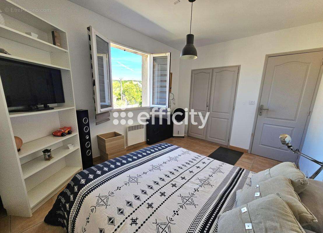 Maison 112 m² à Pertuis  - photo 12