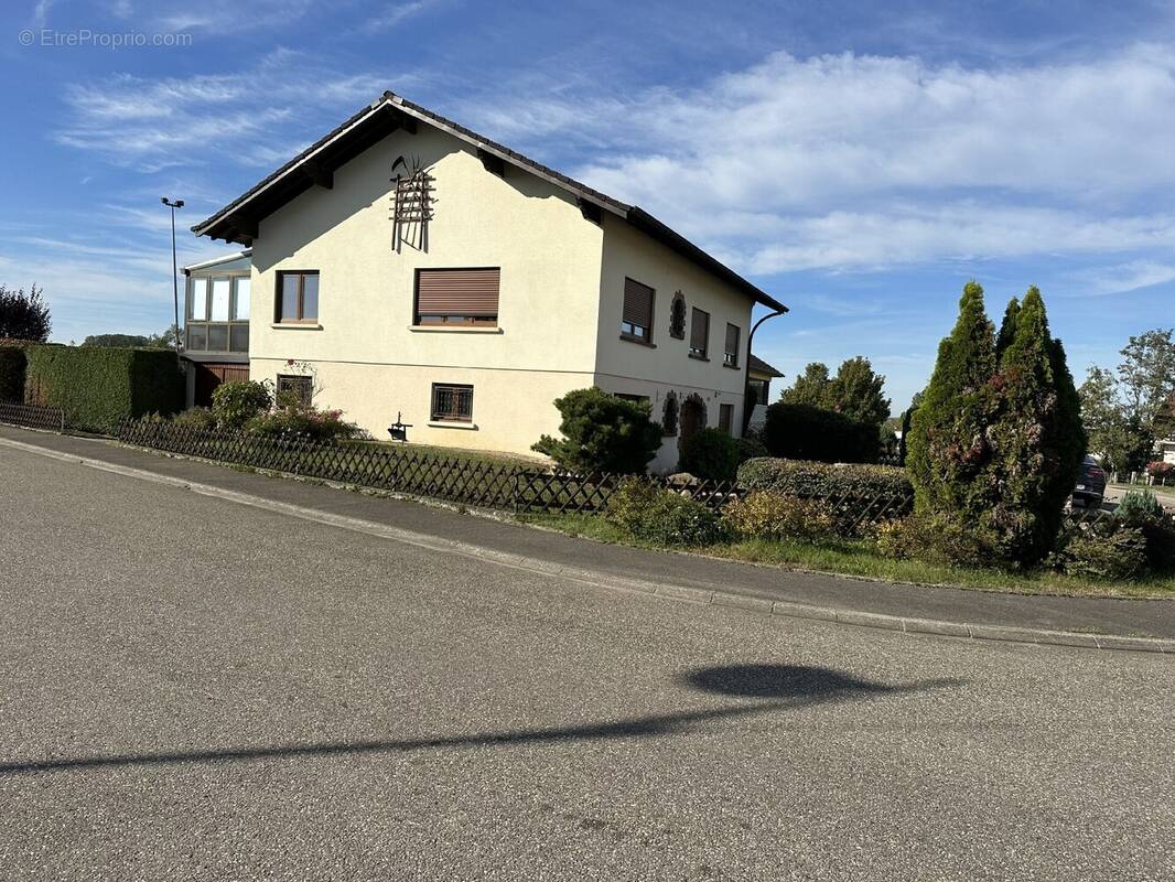 Maison à NEUFGRANGE