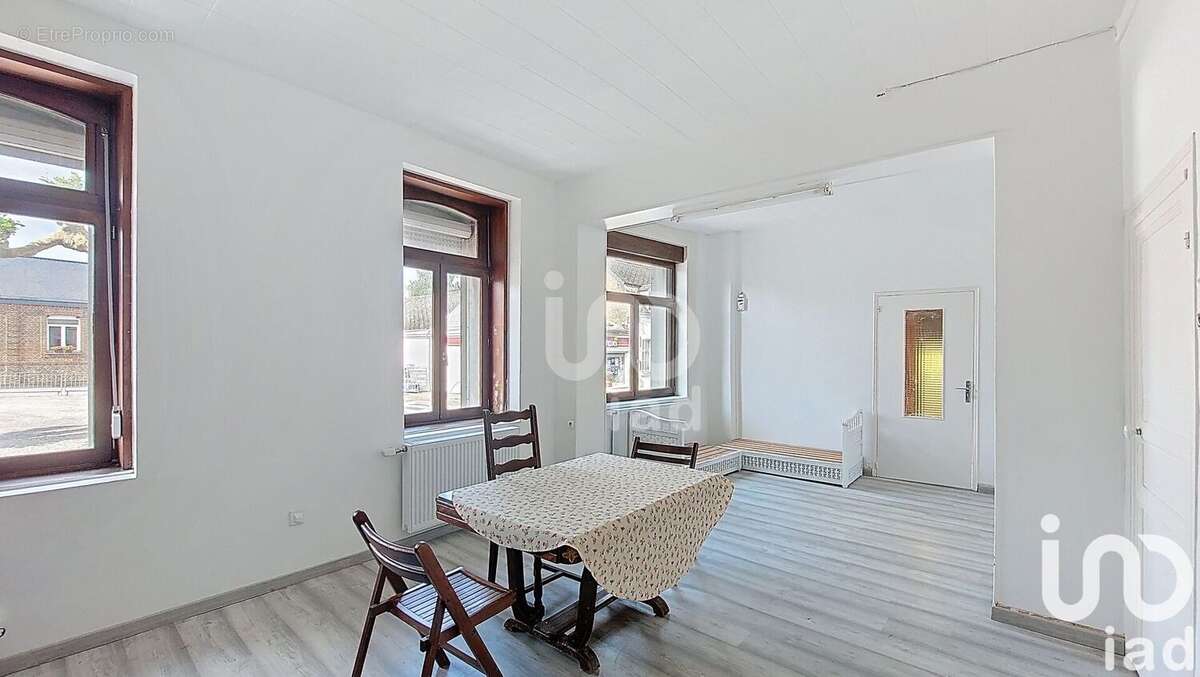 Photo 2 - Maison à CURGIES