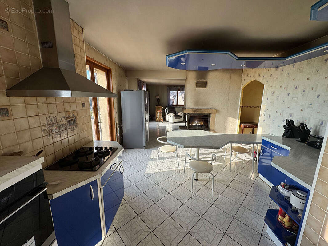 Maison à SAINT-PIERRE-DE-VARENNES