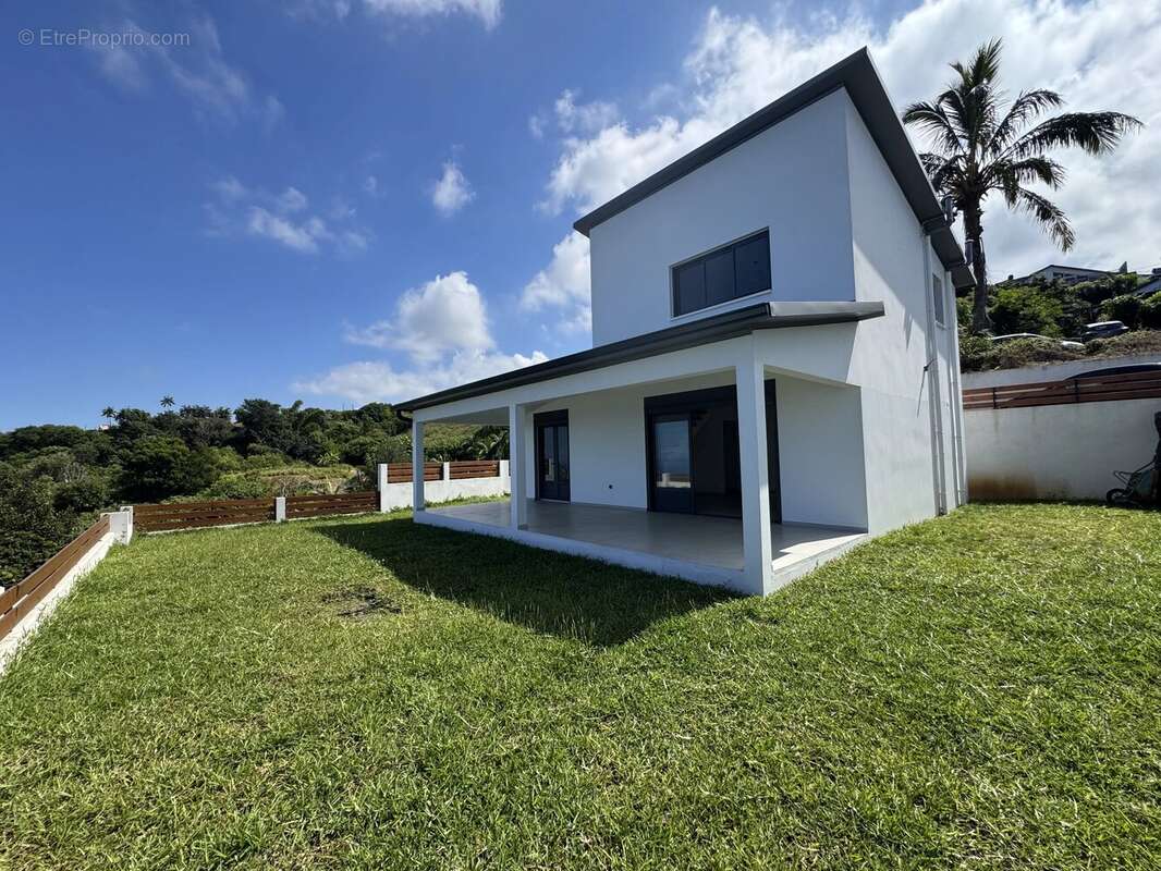 Maison à PETITE-ILE