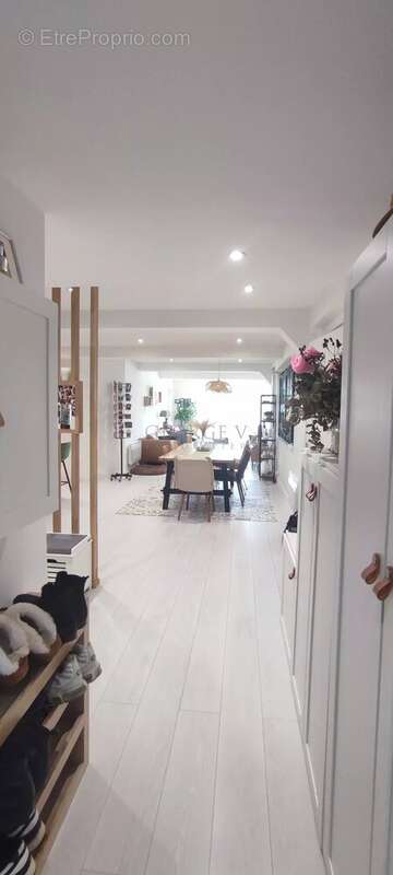 Appartement à SARTROUVILLE