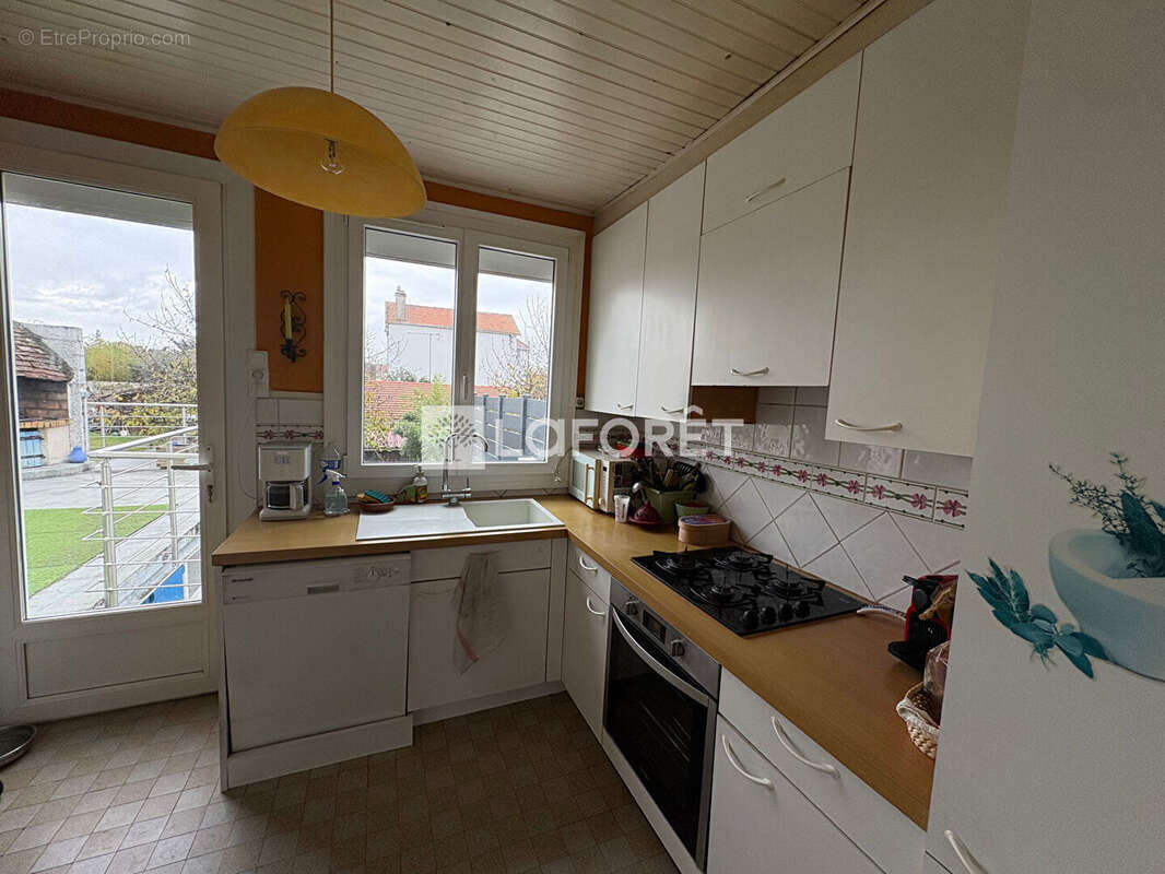 Maison à LES MUREAUX