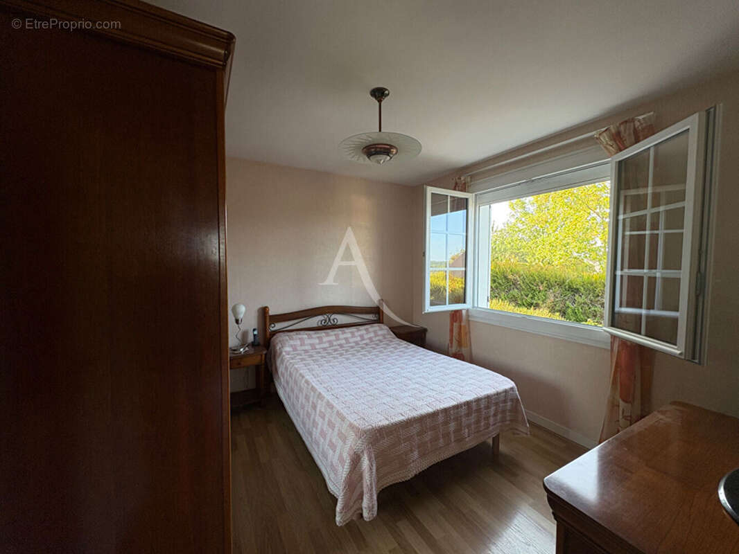 Maison de 102 m² à Saumur - photo 9