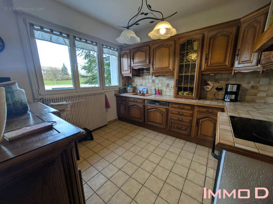 Maison à HADIGNY-LES-VERRIERES