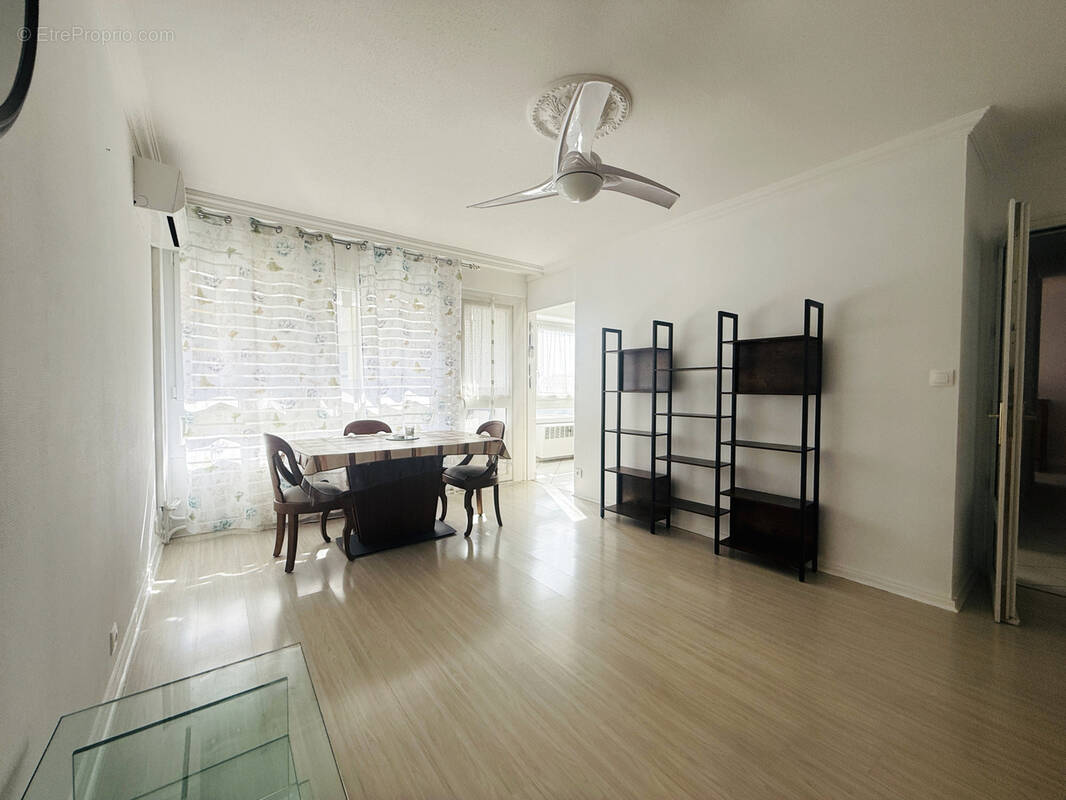 Appartement à OULLINS