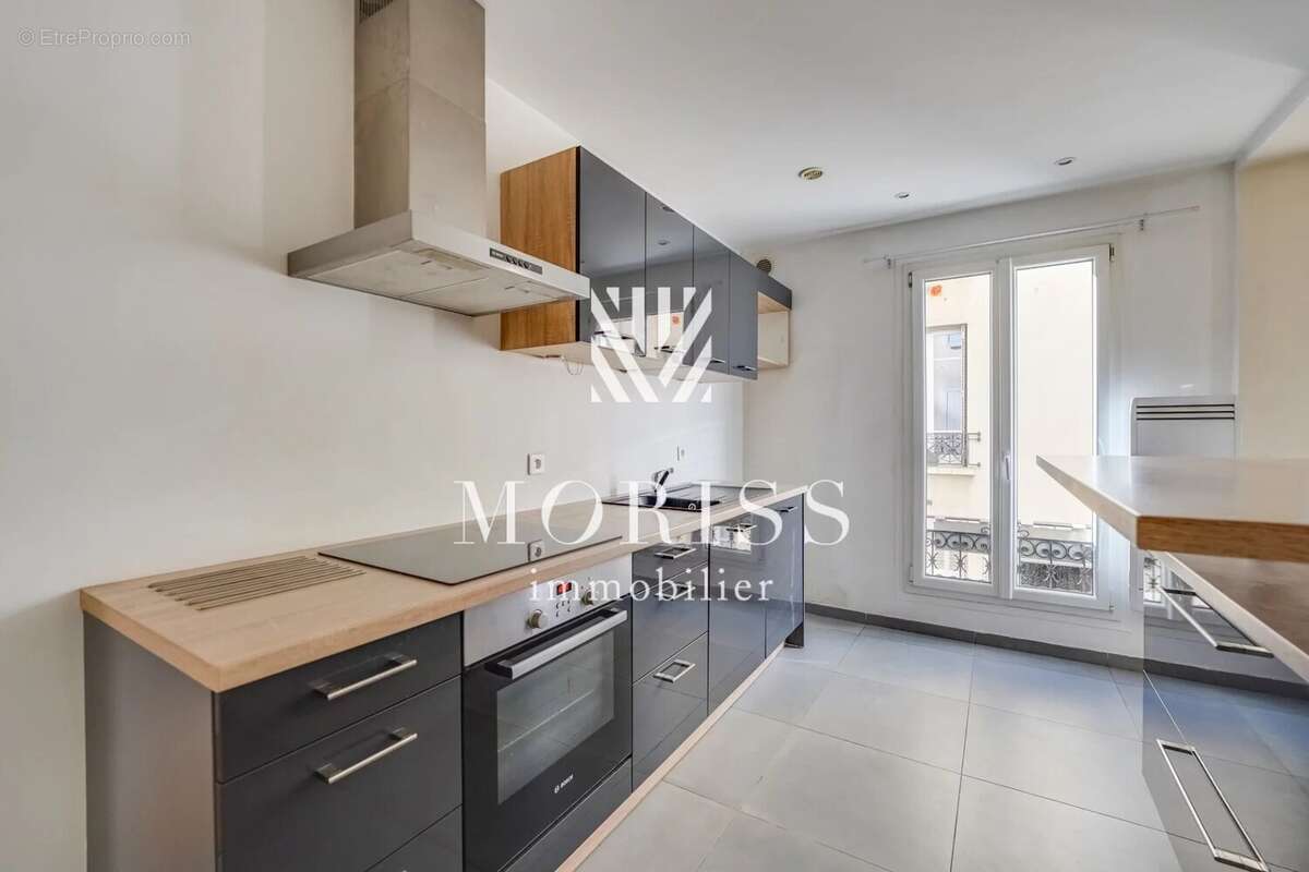 Appartement à PARIS-17E