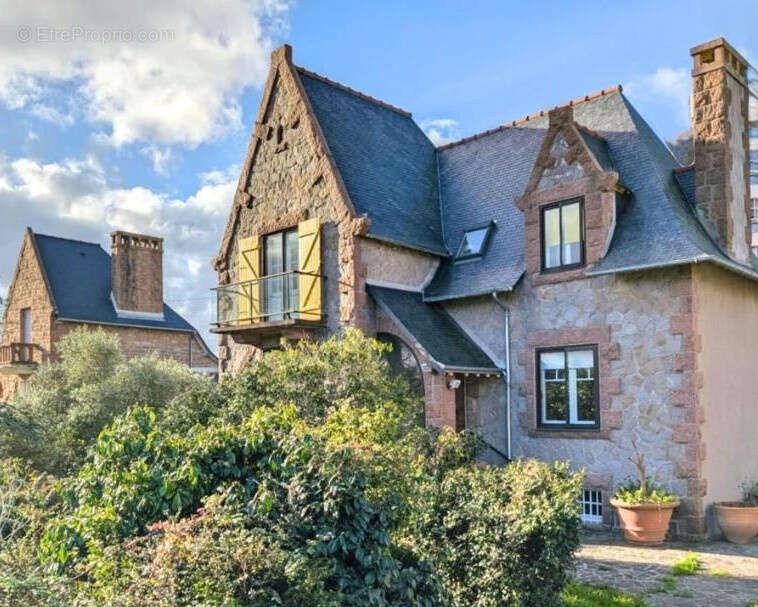 Maison familiale, terrain clos, à 2 pas du Port de Trébeurden - photo 1