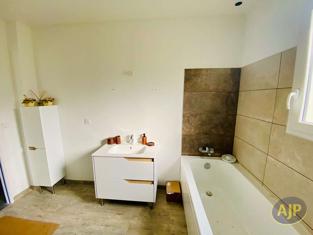 Maison à LESPARRE-MEDOC