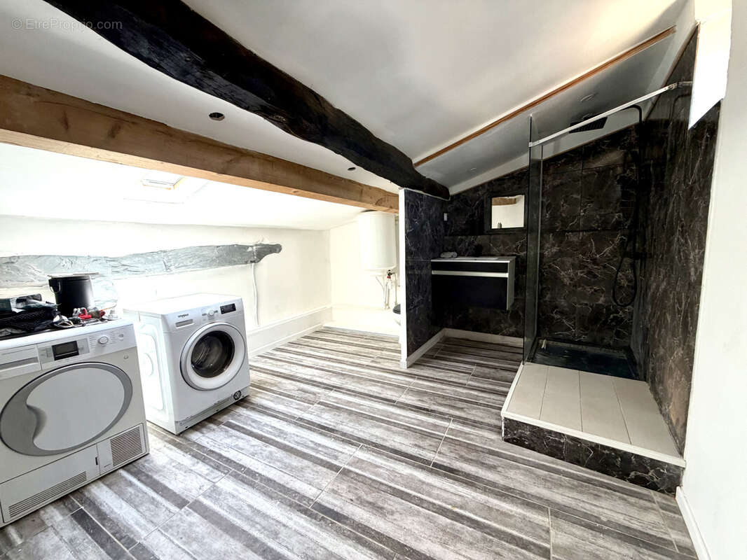 Appartement à AUPS
