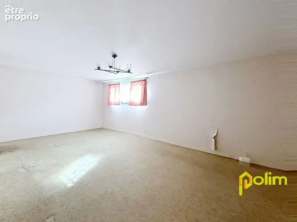 pavillon indépendant F6 sur sous sol à rafraichir - photo 10