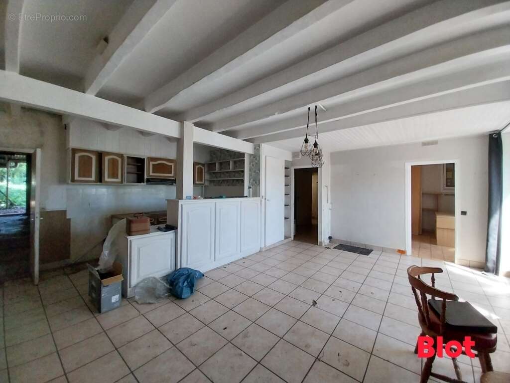 Maison à SAINT-PIERRE-DE-PLESGUEN