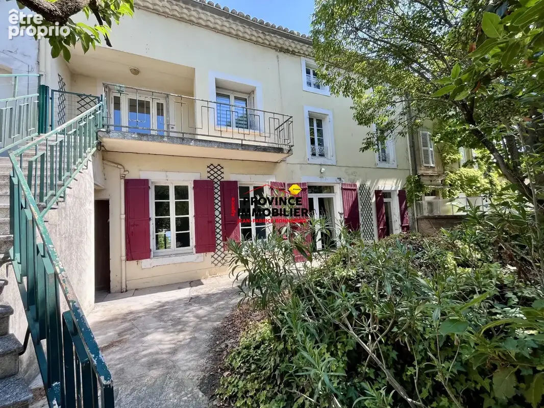 Maison à SUZE-LA-ROUSSE