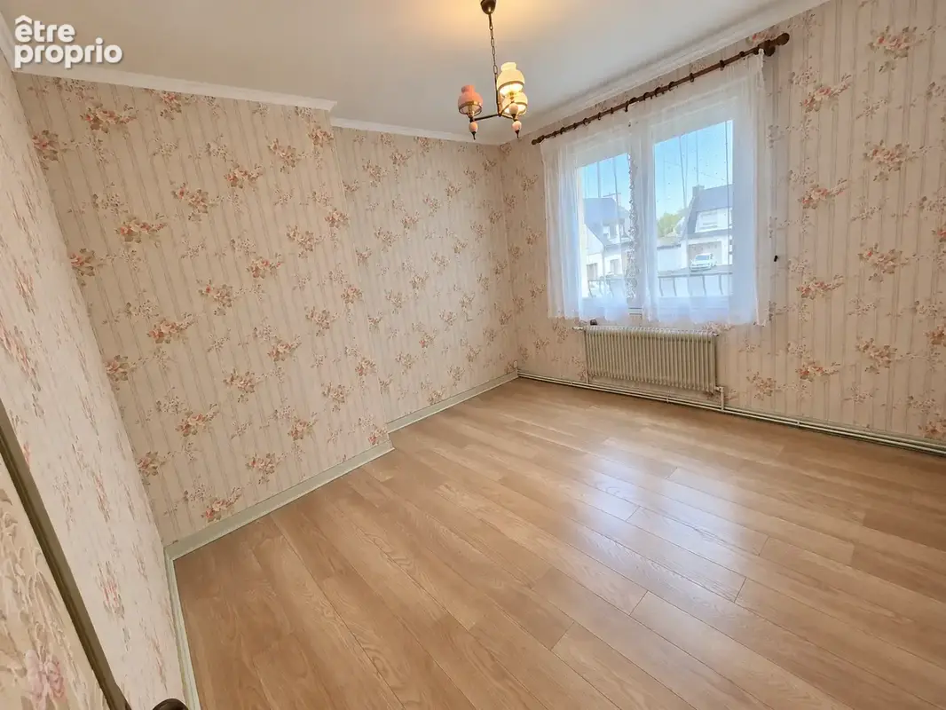 SOUS-COMPROMIS - Maison - 4 chambres - garage - jardin - photo 4