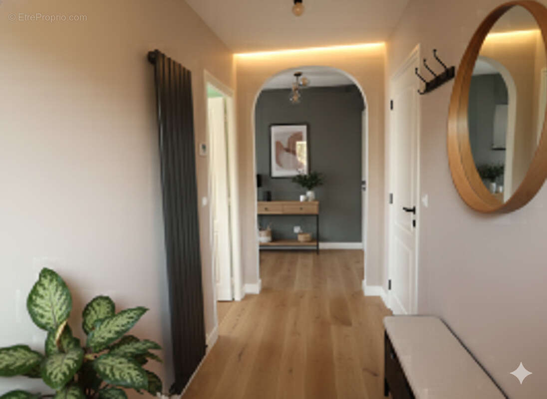 Maison à PLANCHER-BAS