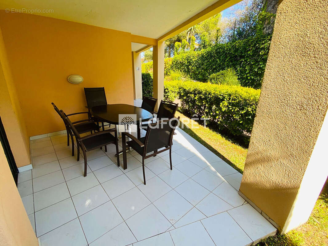 Cannes la Bocca : 2/3 pièces 36 m² avec Terrasse/Jardin et Parking - photo 3