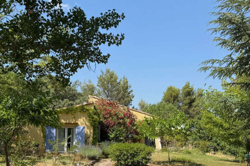 Maison à PEYNIER