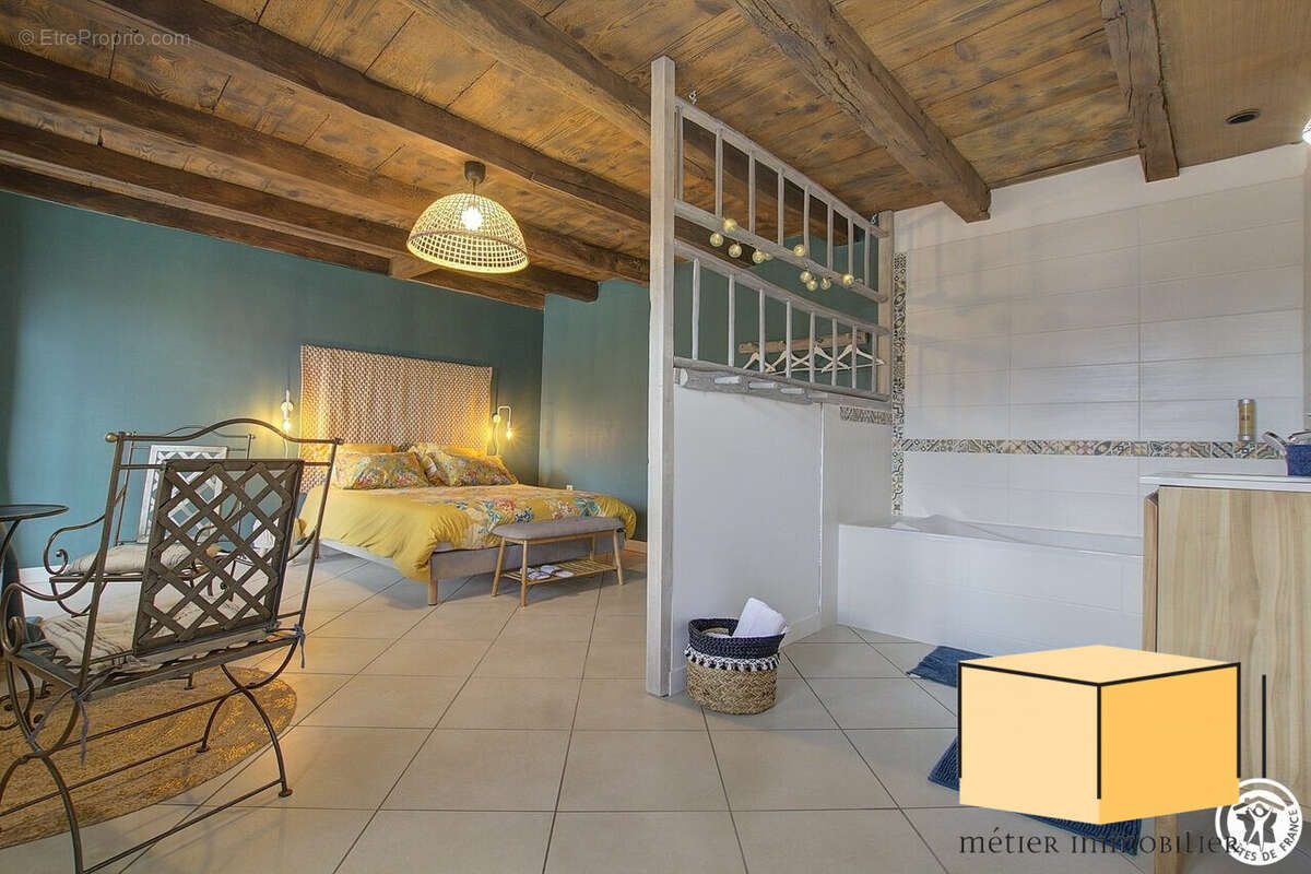 Maison à MARIGNIEU