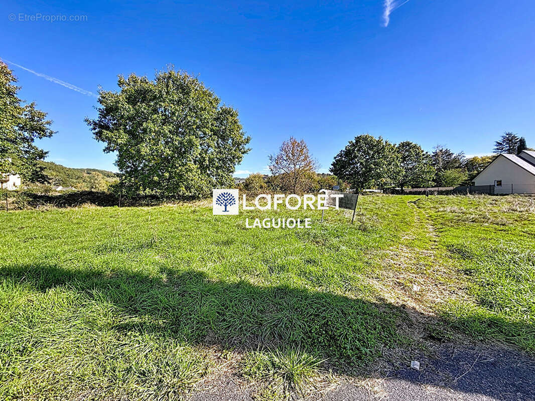 Terrain à SAINT-COME-D&#039;OLT