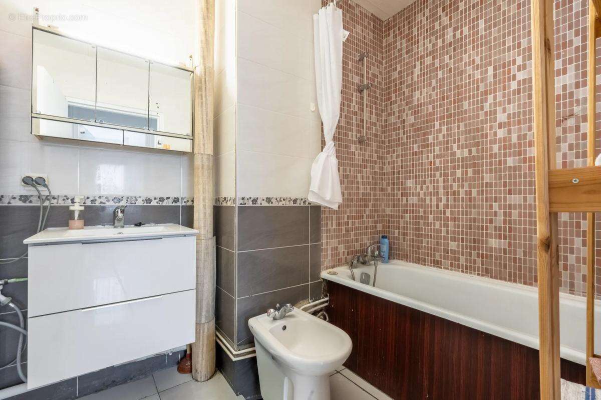 Appartement à FONTENAY-SOUS-BOIS