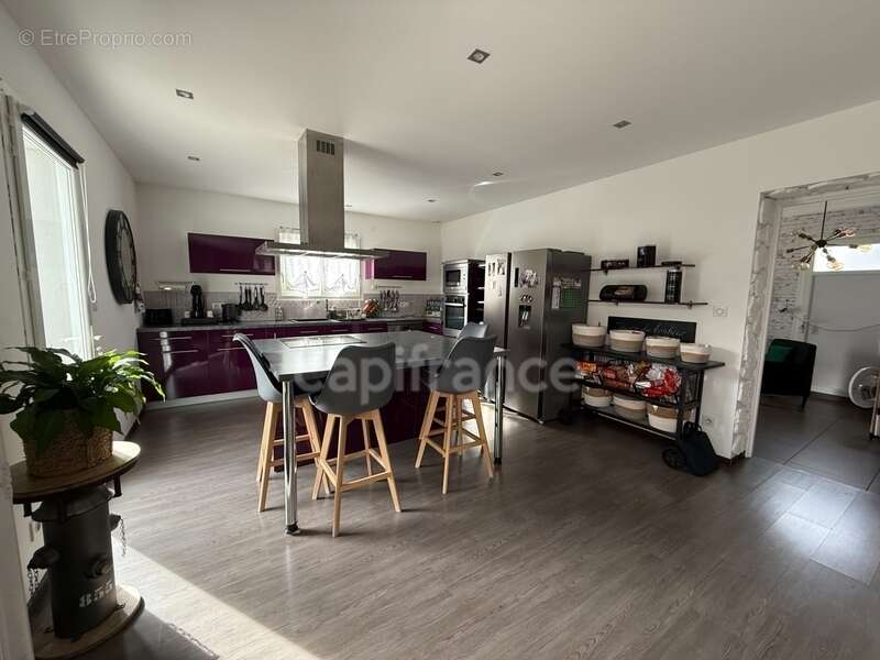 Maison à POUEYFERRE