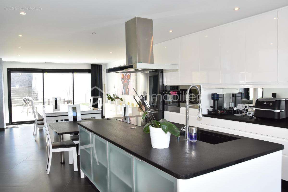 Maison à VILLEVAUDE