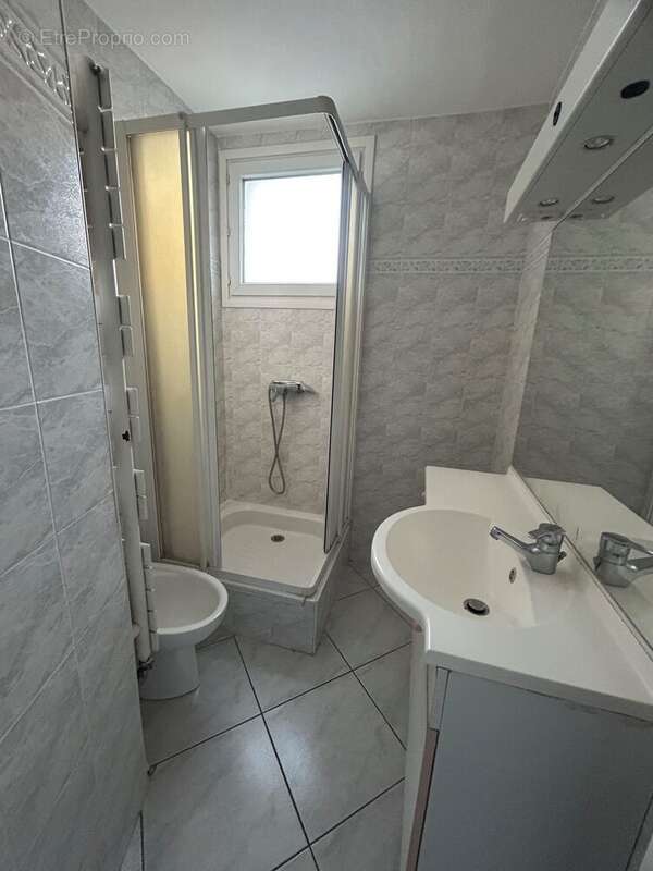 Appartement à SAINT-MARTIN-D&#039;HERES