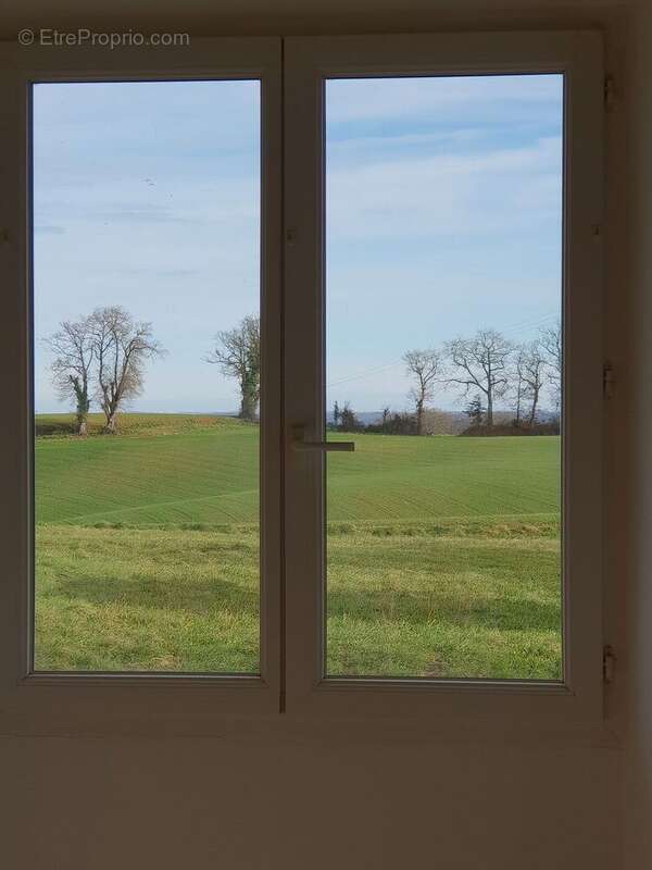 m salon fen - Maison à SARRAGUZAN