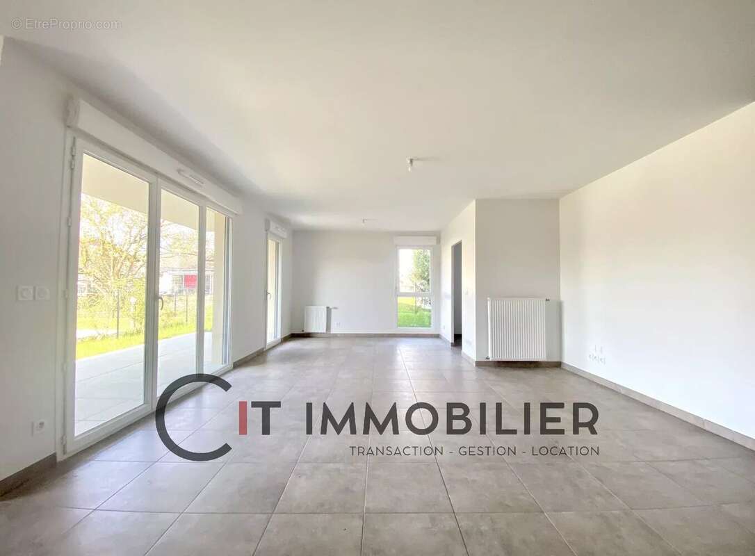 Appartement à LA TOUR-DU-PIN