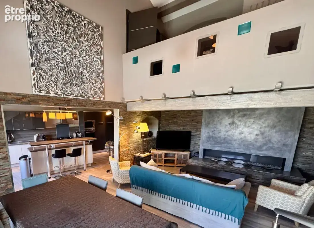 Saint-raphaël – maison de 196 m² avec piscine, vue et espaces de vie généreux - photo 2