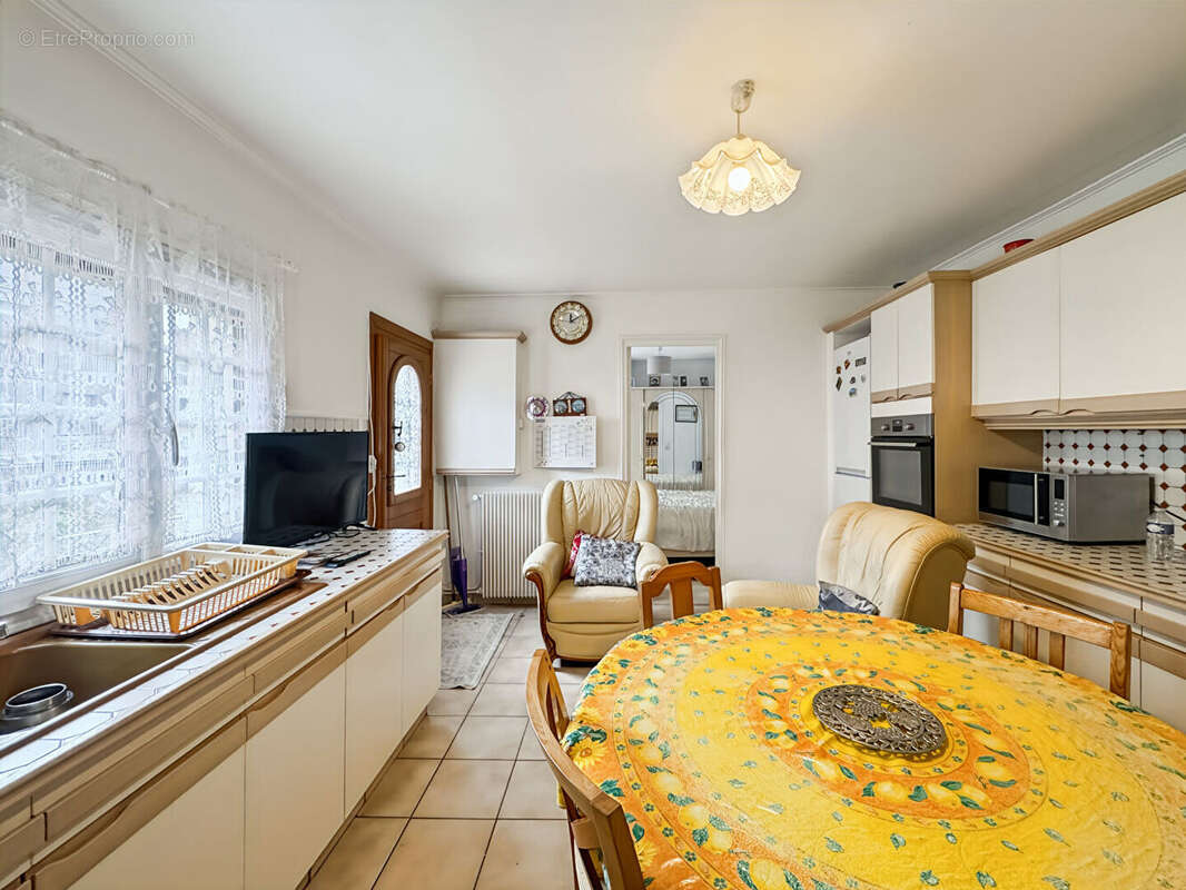 Maison à MONTREUIL