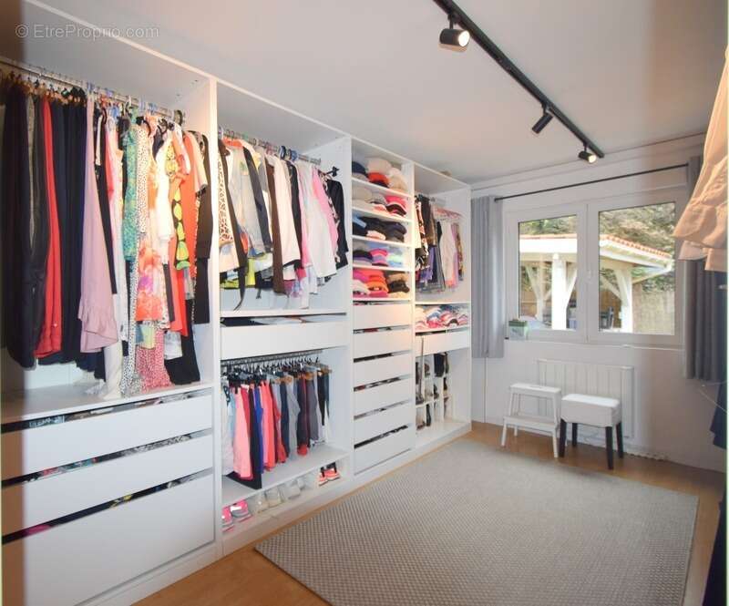 Maison à VILLETTE-D&#039;ANTHON