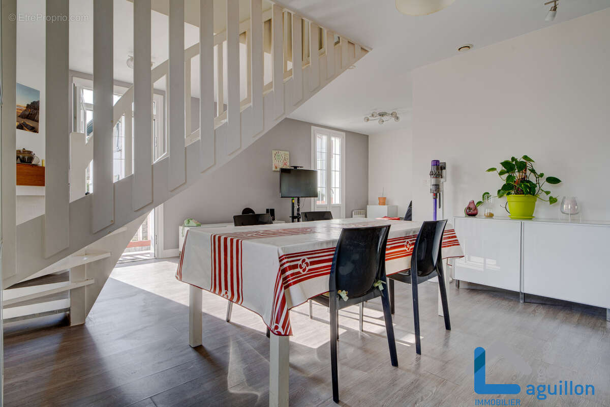 Appartement 4 pieces avec garage et terrasse en centre ville - photo 6