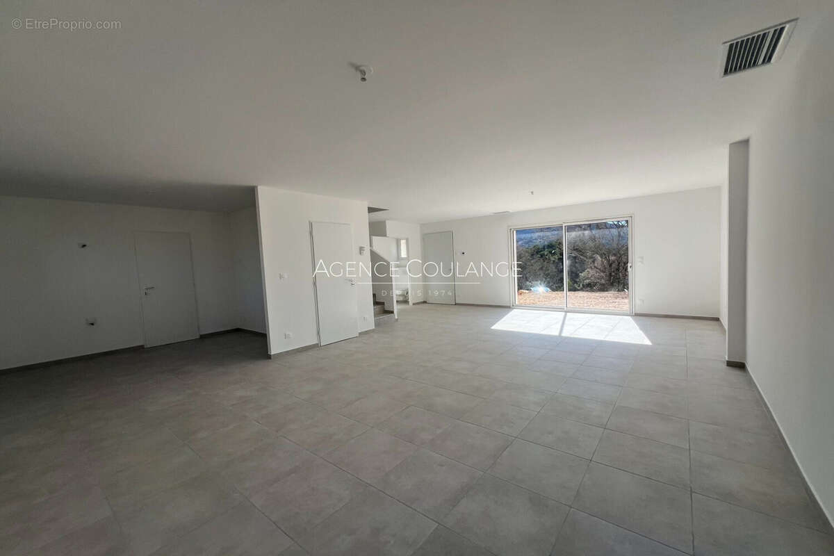 Maison à PLAN-D&#039;AUPS-SAINTE-BAUME