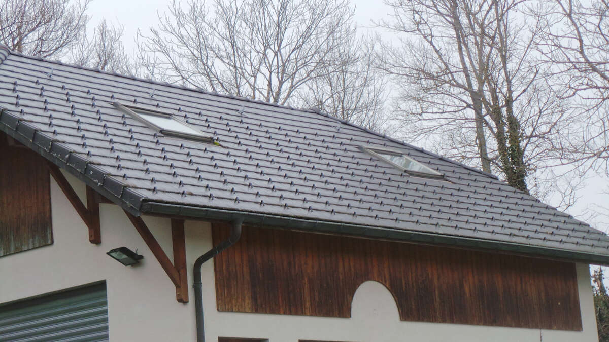 Toiture - Autre à CESSENS