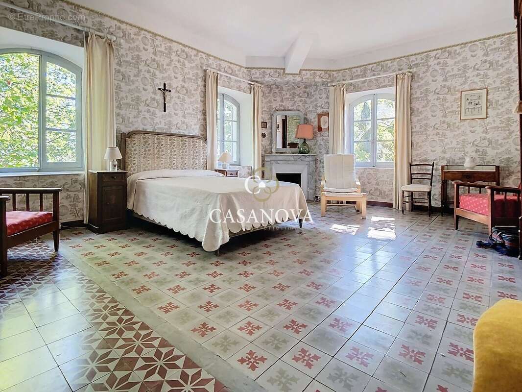 Entre MONTPELLIER & BEZIERS: Le charme de l'ancien et l'histoire d'une Maison de Maître datant de 1779. Habitation de 450 m² sur - photo 21