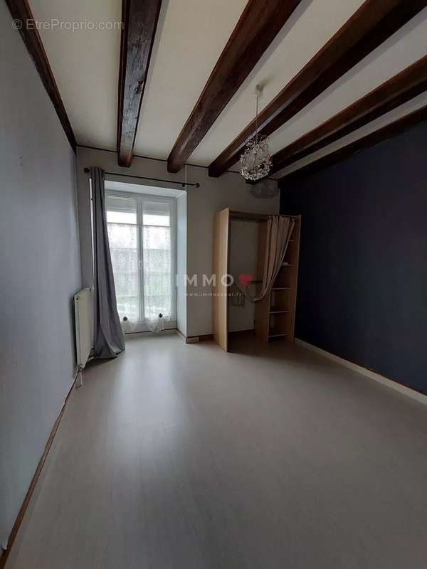 Maison à SAINTE-NEOMAYE