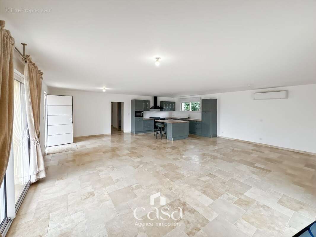 Maison à PERTHEVILLE-NERS