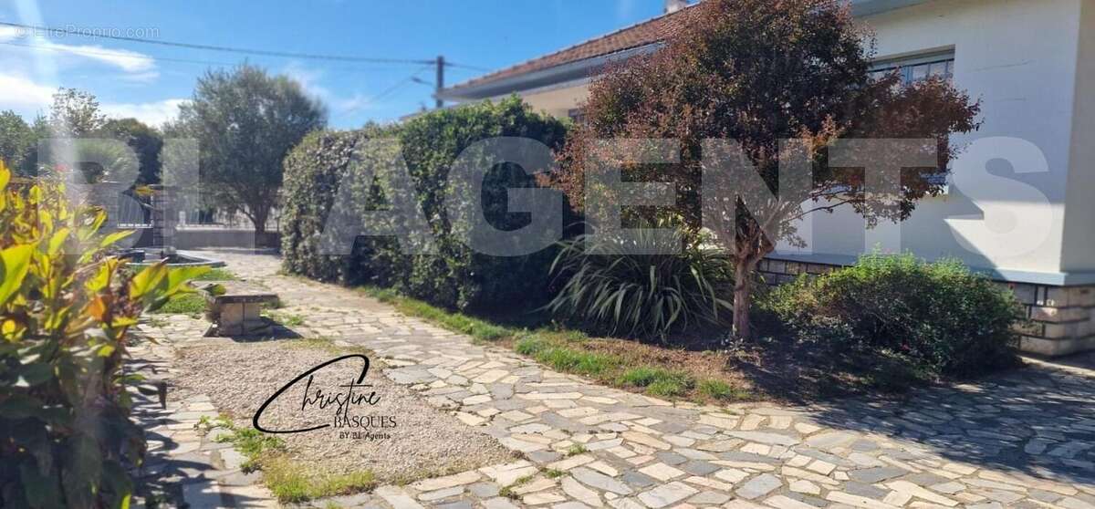 exterieur maison castelsarrasin4 - Maison à CASTELSARRASIN