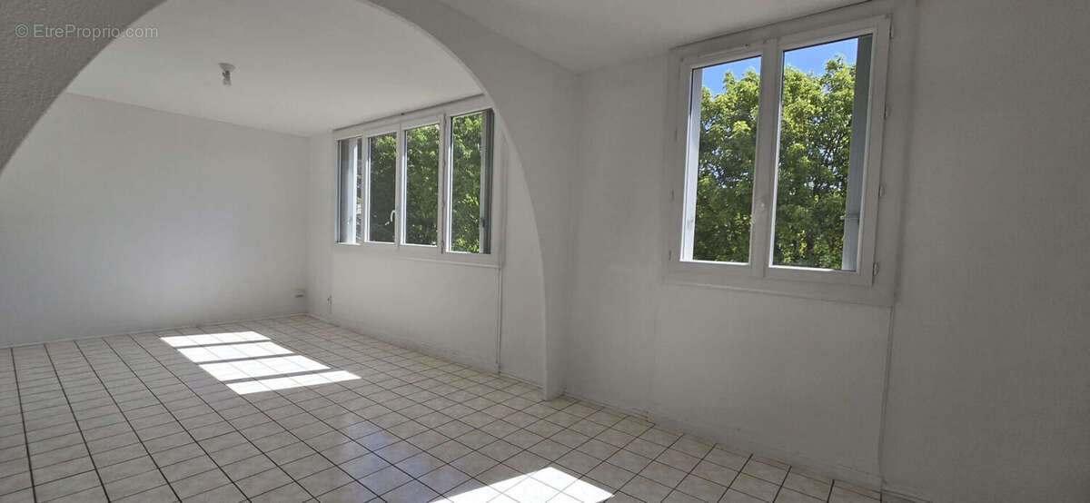 Appartement t3 traversant de 65.86m²  à la mulatiere - photo 7