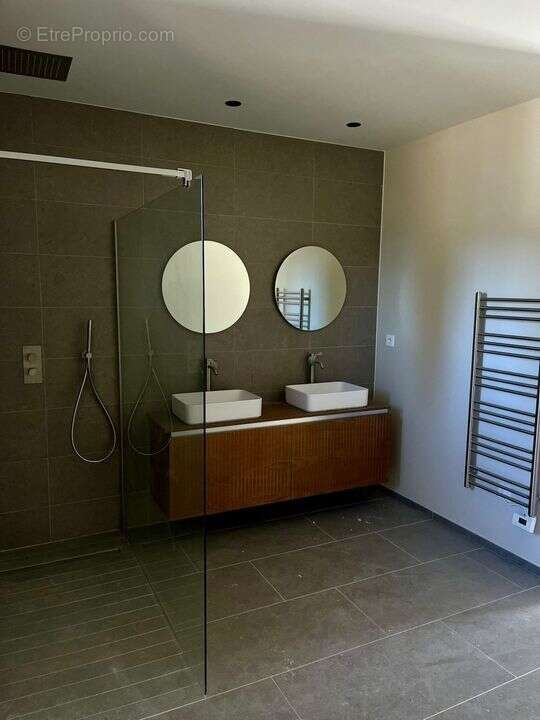 Maison à LA CADIERE-D'AZUR