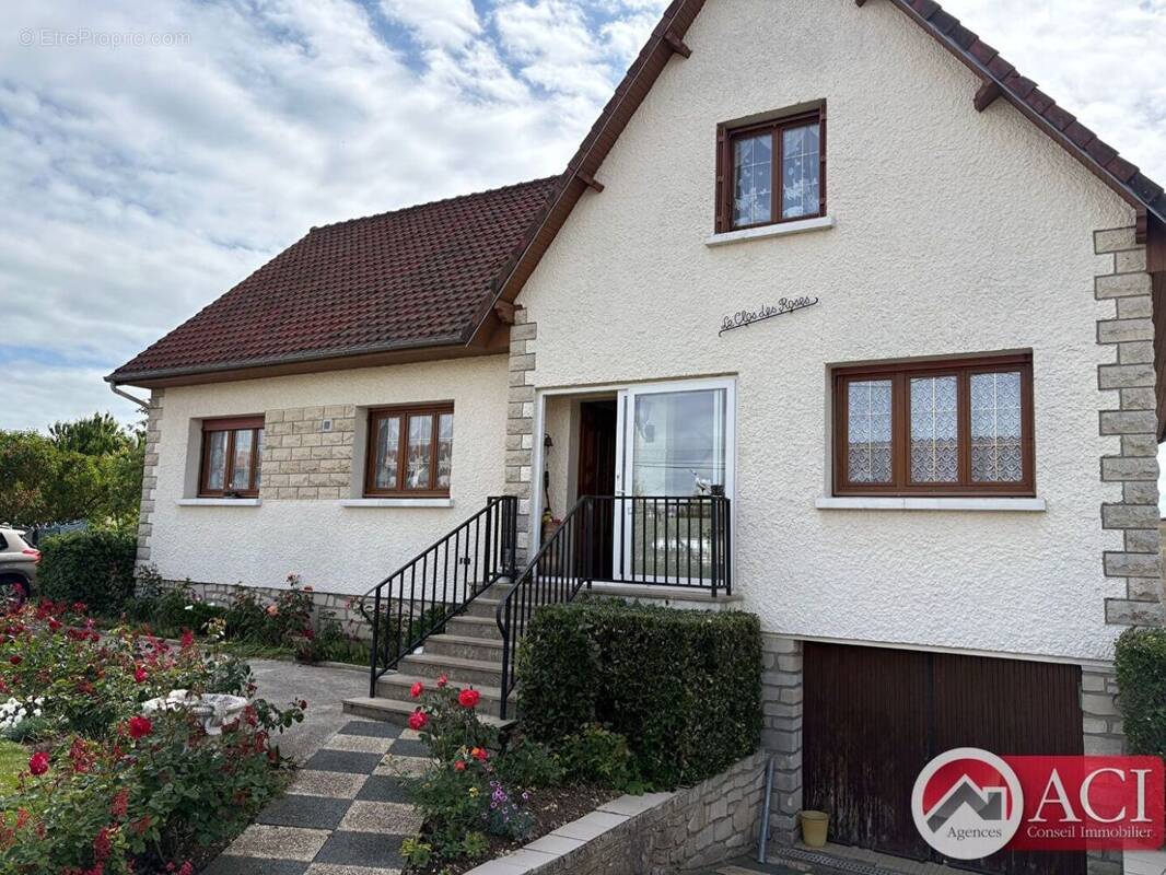 58629465a.jpg - Maison à SAINTE-GENEVIEVE