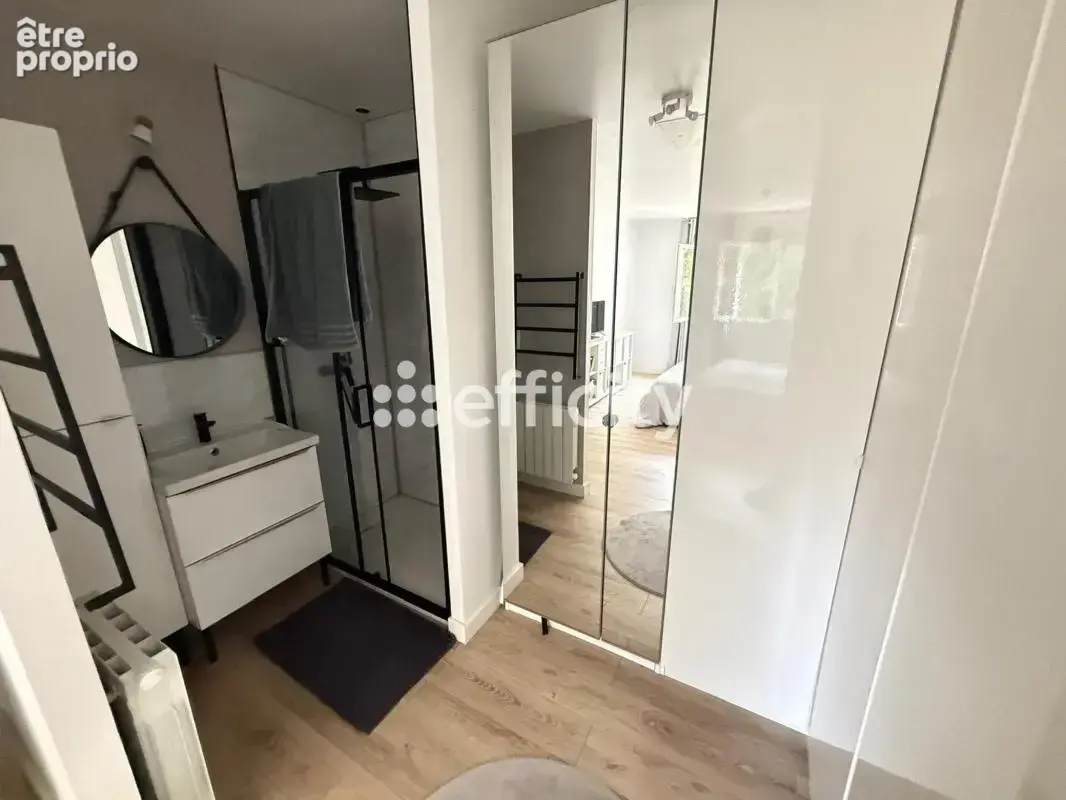 Maison 9 pièces 247 m² à vendre à La Roche-Sur-Yon (85000) - photo 9
