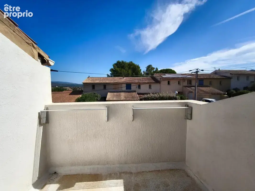 Maison T4 de 93m2 sur terrain de 220m2 avec piscine SAINT CYR SUR MER - photo 12