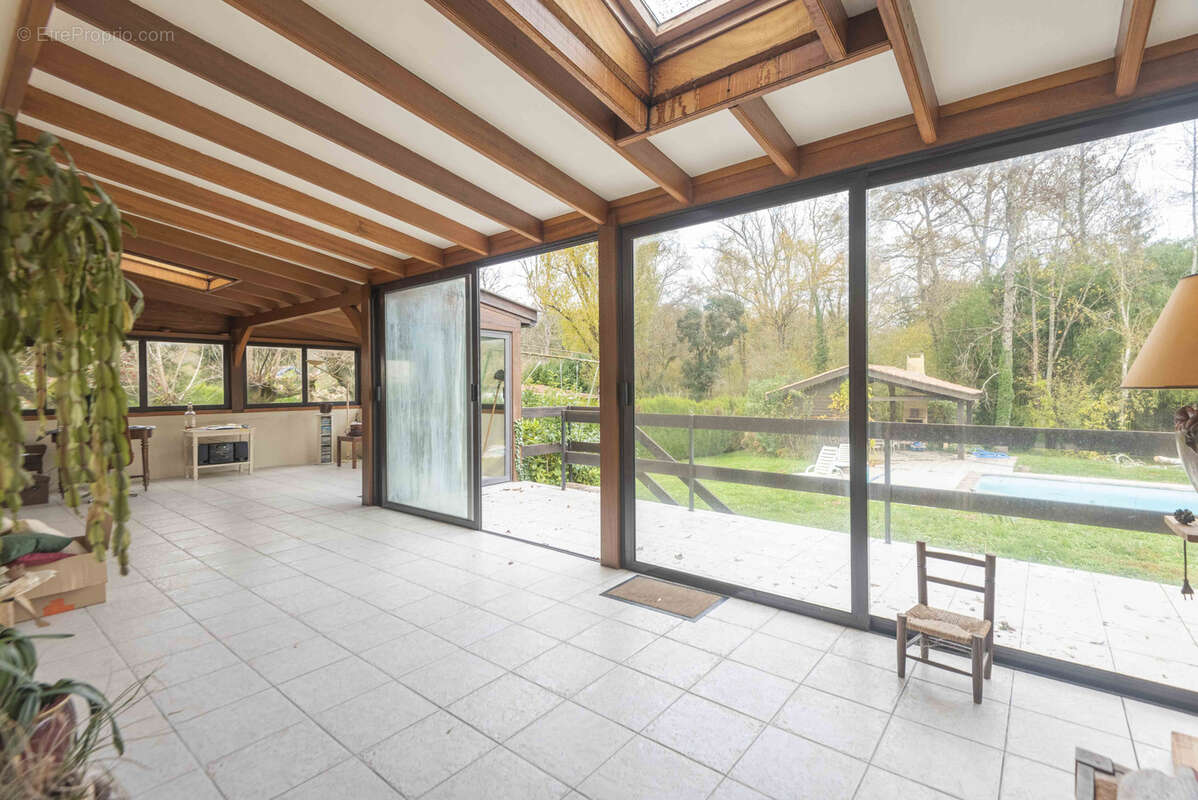 Maison à LIGNAN-DE-BORDEAUX