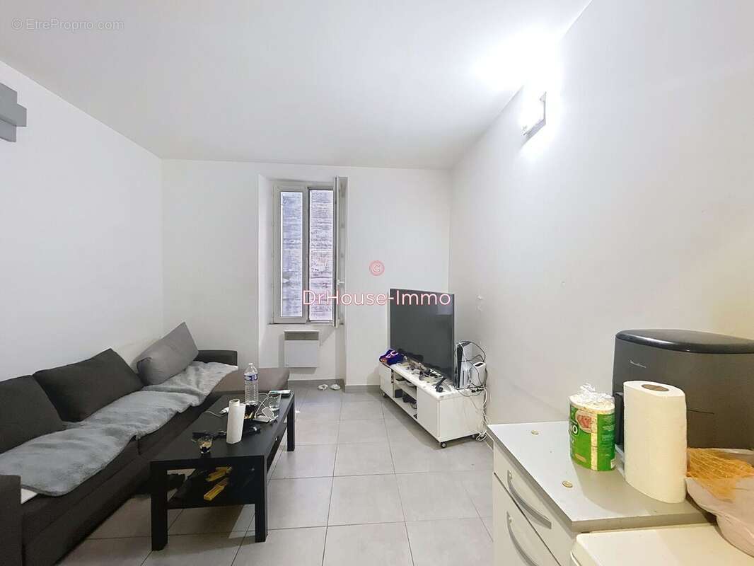 Appartement à MARSEILLE-1E
