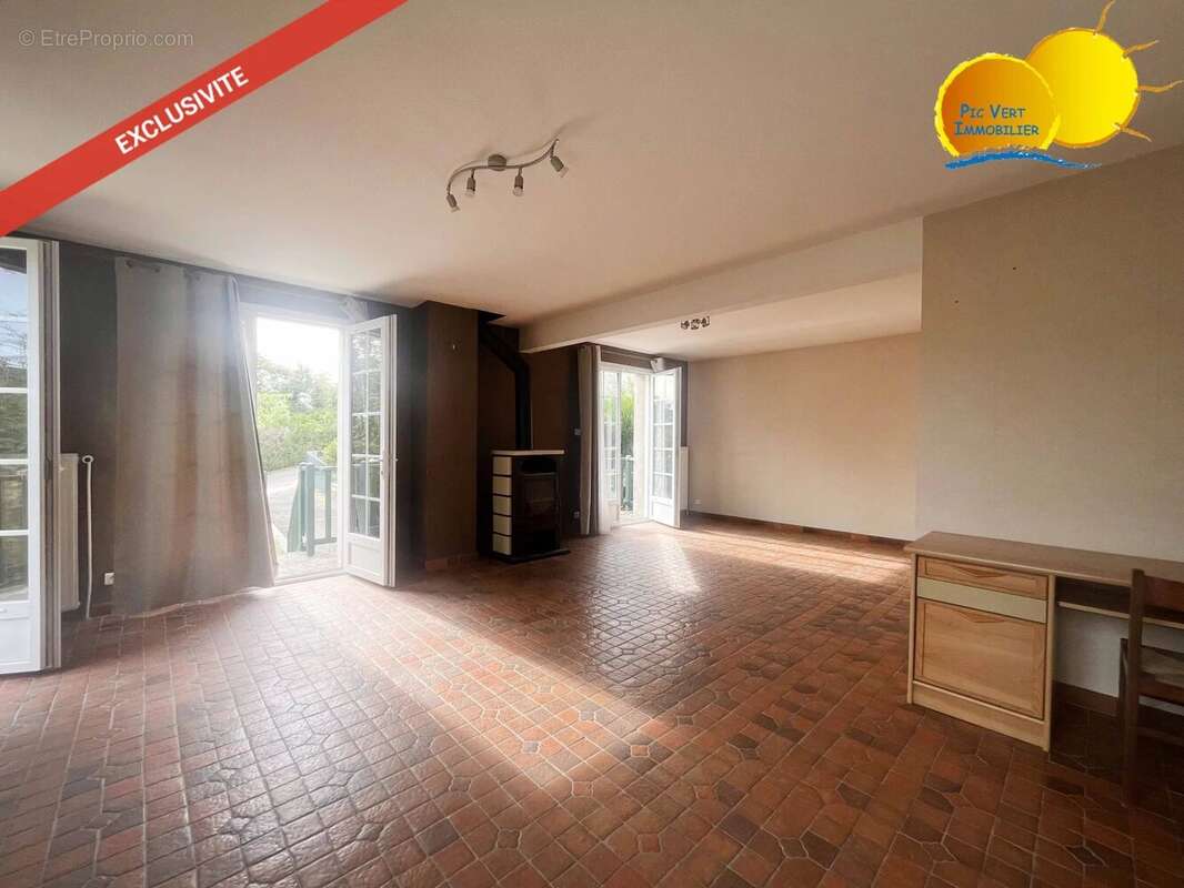 Maison à SAINTE-MARIE-SUR-OUCHE